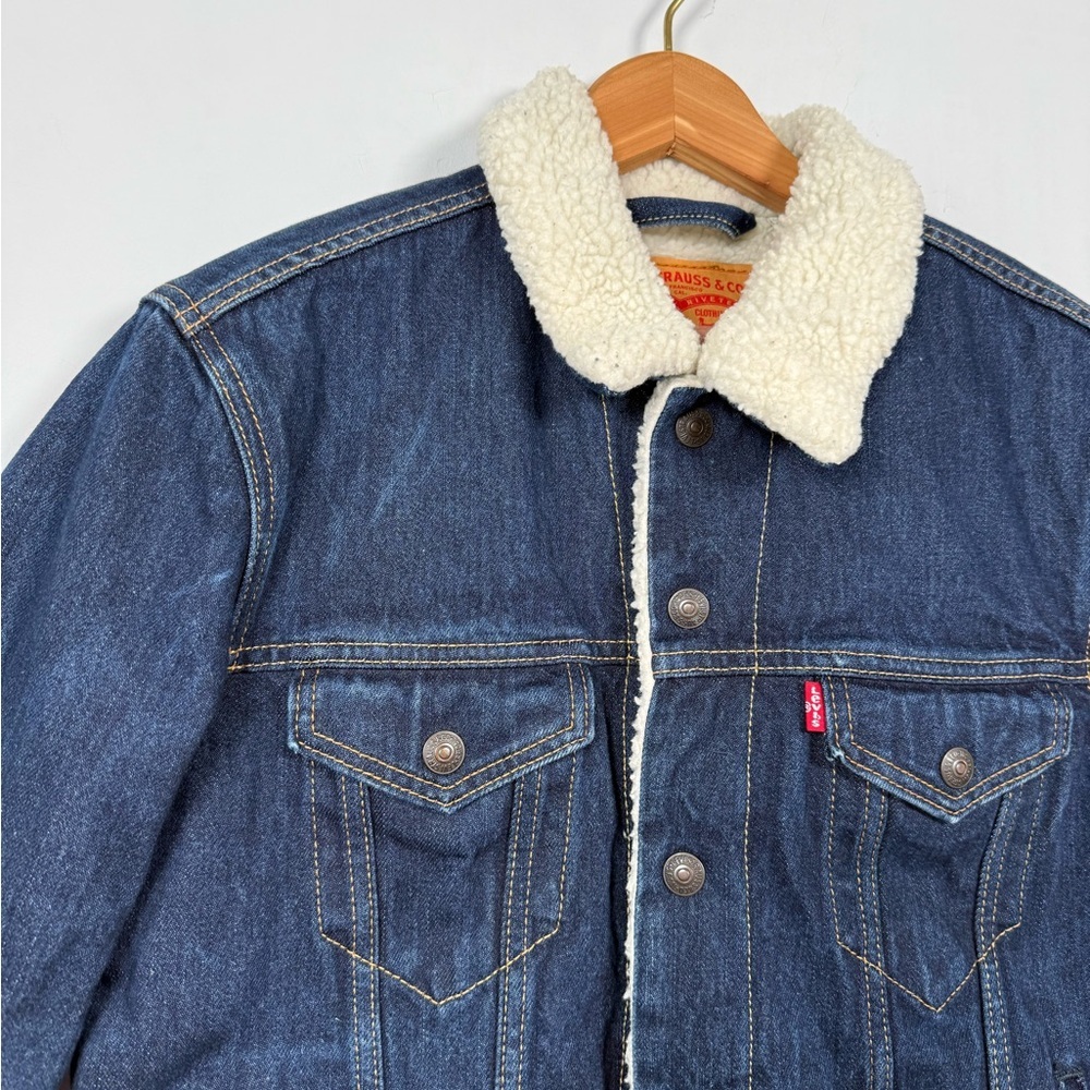 Levi's Women's Original Sherpa Trucker Jacket, Size S, Great Condition!! - Picture 6 of 11